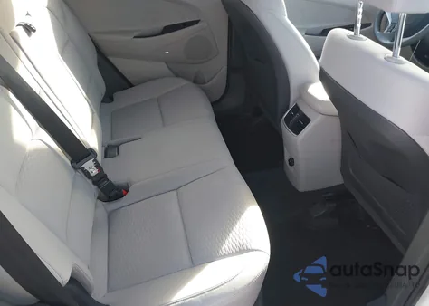 2019 Hyundai Tucson Sport z USA, uszkodzony, nr VIN KM8J33AL7KU861947